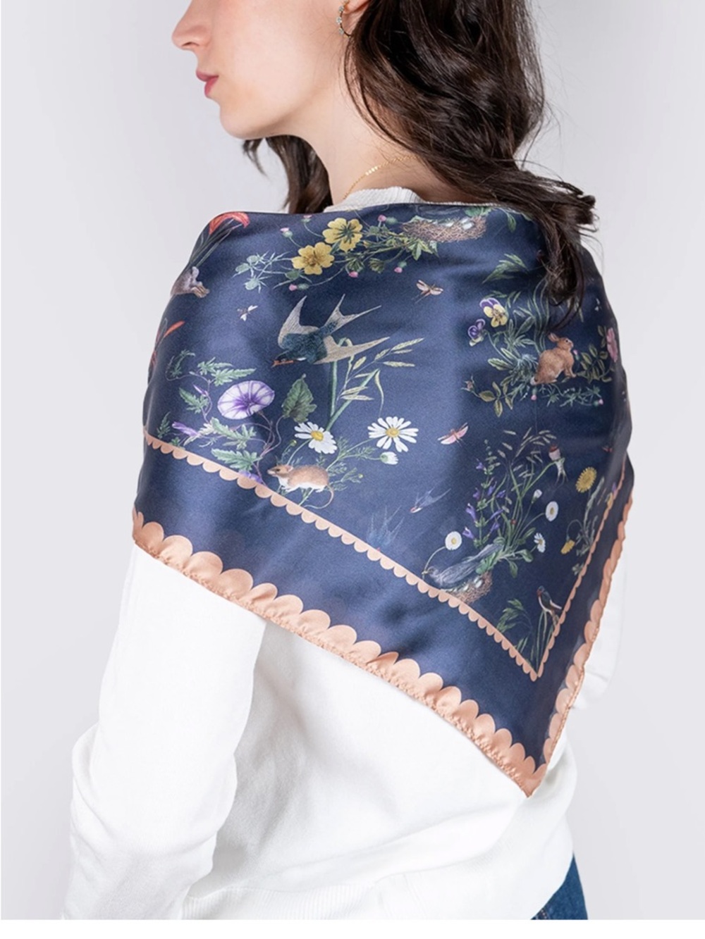 Fable England NWT Navy Running Bunny Toile Square Scarf